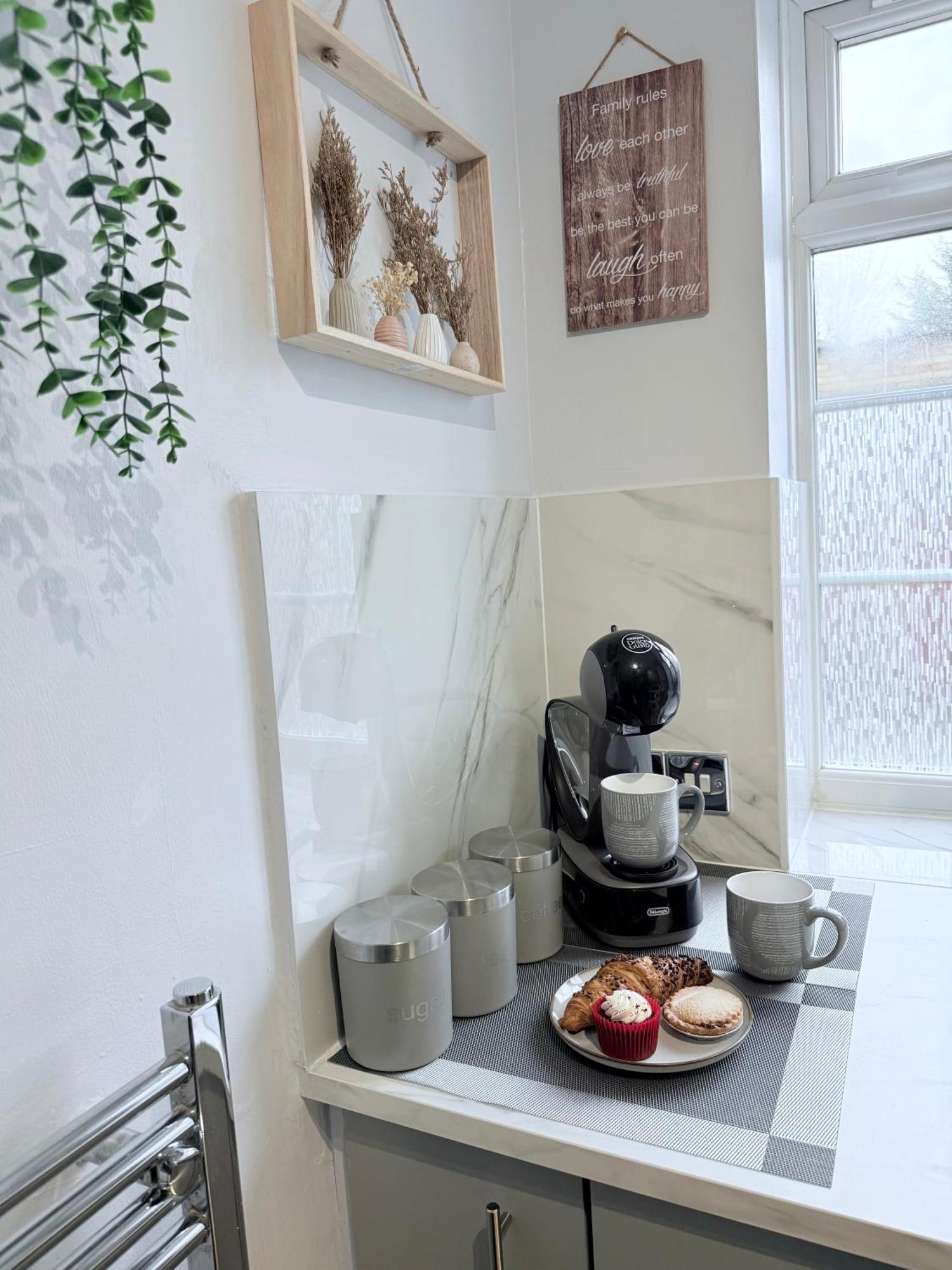 Staylondon - Sleeps 6 With Free Parking - Tourist, Concerts & Matches Exteriör bild