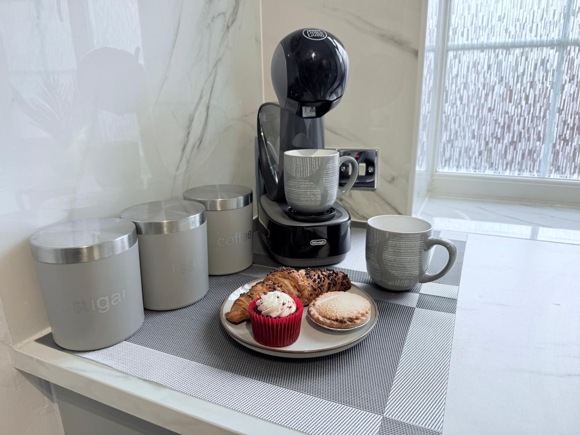 Staylondon - Sleeps 6 With Free Parking - Tourist, Concerts & Matches Exteriör bild